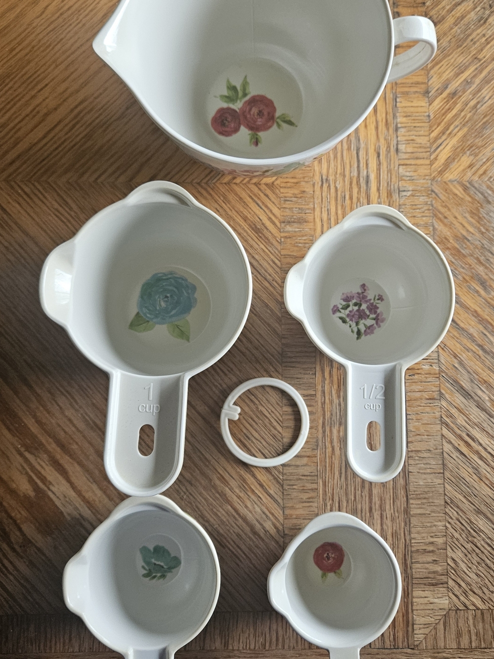Pioneer Women Floral Melamime 5 Piece Measuring Cups Set-2c, 1c, 3/4c, 1/2c 1/4c